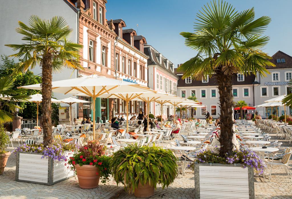 Gaestehaus Am Schloss ชเวทซิงเงน ภายนอก รูปภาพ